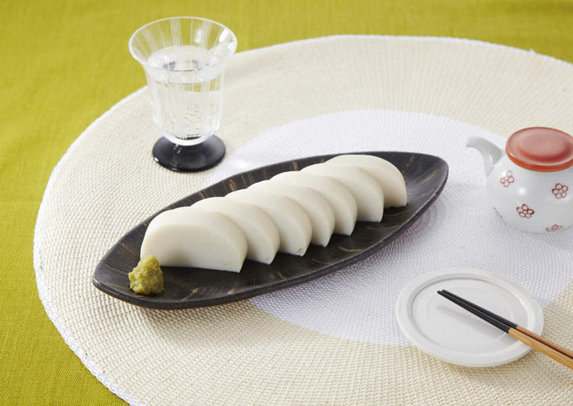 芥末,无人,餐厅,横图,俯视,室内,特写,白天,烹饪,水,餐桌,筷子,桌子,芦苇,杯子,餐具,叶子,一排,许多,切开,整齐,装饰,碟子,壶,盘,液体,粽叶,调料,酱料,酱汁,佐料,日本料理,料理,食品,绿叶,调味品,调味料,文化,饮用水,传统,酱,菜肴,美食,玻璃制品,水壶,桌布,食物,排列,白色,盘子,茶壶,容器,水杯,碟,日式料理,矿泉水,切,日式,嫩叶,佳肴,餐台,礼节,配菜,队列,礼仪,剖面,蒸馏水,切面,芥末酱,箬叶,芦苇叶,鱼糕,叶,叶片,玻璃杯,进餐用具,彩图,高角度拍摄,餐馆,饭店,饭馆,芥辣,芥辣酱,日式青芥末酱