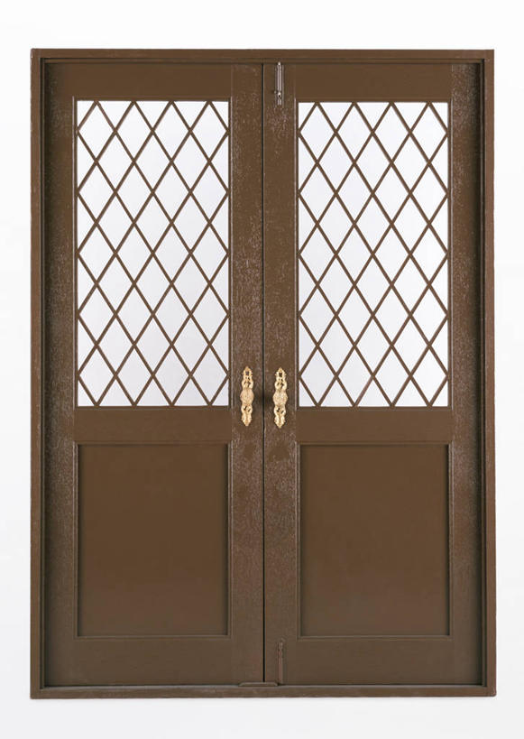 无人,竖图,室内,特写,白天,白色背景,正面,窗户,门,静物,金属制品,关闭,丰富,金属,木制,雕刻,褐色,玻璃窗,两个,把手,门把手,木制品,门框,成熟,摄影,影棚,门把,封闭,一扇,雕镂,雕琢,镌刻,谦让,随和,拉手,彩图,影棚拍摄,拍摄