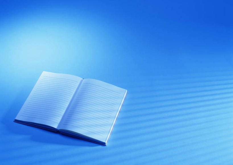 无人,横图,俯视,室内,特写,白天,静物,一本,阴影,蓝色背景,反射,影子,记事本,白色,本子,笔记本,打开,摄影,影棚,开启,空白,彩图,高角度拍摄,影棚拍摄,拍摄