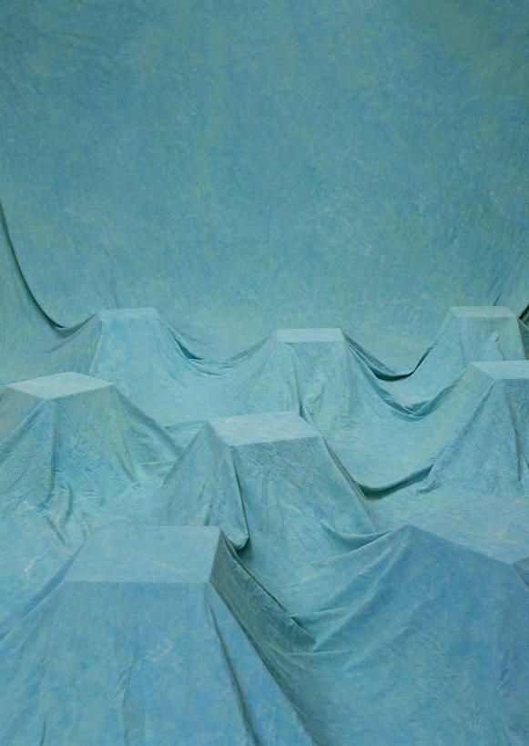 无人,竖图,室内,特写,白天,正面,静物,纺织品,阴影,棉布,新鲜,反射,纹路,布,纹理,影子,织物,绿色,青春,布匹,生命,和平,安详,肌理,冷色,彩图