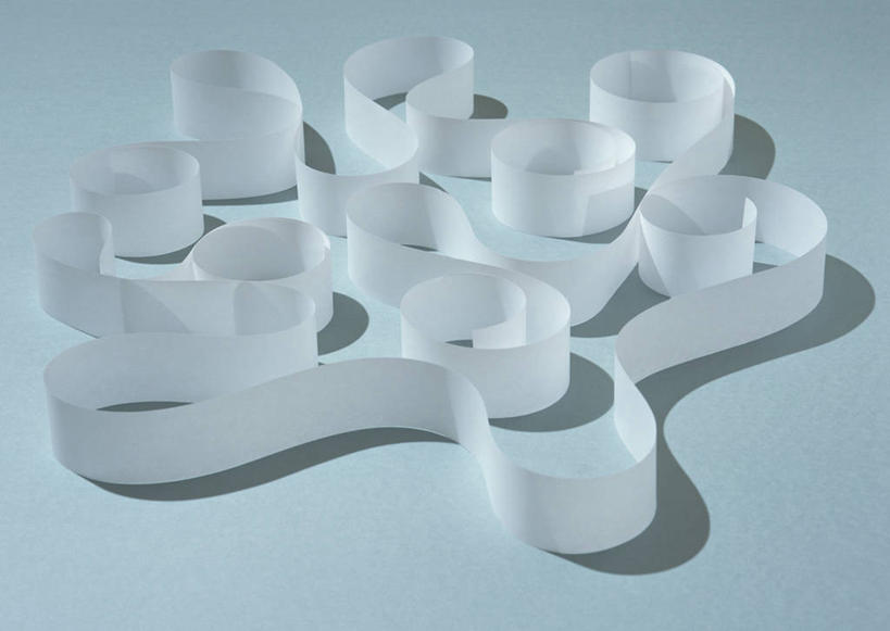 无人,横图,俯视,室内,特写,白天,静物,阴影,灰色背景,曲折,弯曲,卷曲,反射,纹路,纹理,影子,白色,摄影,蜿蜒,影棚,收银条,发票,肌理,购物收据,购物小票,空白,螺旋状,彩图,高角度拍摄,影棚拍摄,螺旋形,螺旋形状,螺旋型,拍摄,收据