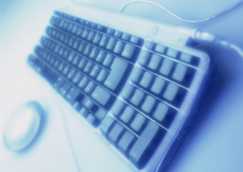 无人,横图,俯视,室内,特写,白天,鼠标,键盘,桌子,静物,朦胧,模糊,输入设备,通讯设备,书桌,黑色,课桌,通信设备,彩图,高角度拍摄