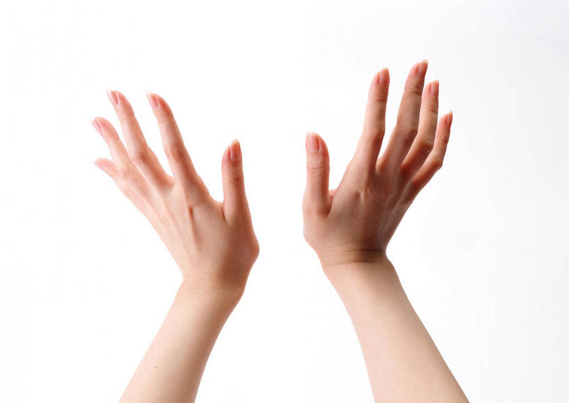 东方人,手,一个人,横图,室内,特写,白天,白色背景,正面,亚洲,双手,仅一个年轻女性,仅一个女性,仅一个人,黄种人,手部,摄影,影棚,张开五指,年轻女性,女人,女性,亚洲人,半身,彩图,影棚拍摄,拍摄,五指张开