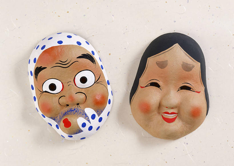 东方人,脸,头,脸颊,无人,两个人,笑,微笑,露齿笑,横图,俯视,室内,特写,白天,白色背景,桌面,桌子,静物,亚洲,阴影,日本文化,艺术,反射,木制,面具,影子,注视,黄种人,文化,传统,两个,木制品,观察,看,摄影,影棚,观看,察看,关注,男人,男性,女人,女性,中年男性,中年女性,亚洲人,头部,脸部,脸蛋,面部,半身,彩图,高角度拍摄,影棚拍摄,拍摄,能剧面具,能面