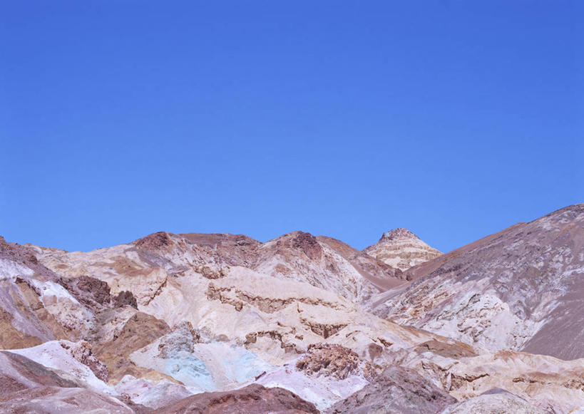 无人,公园,横图,室外,白天,正面,旅游,度假,石头,美景,沙漠,山,山脉,美国,阴影,光线,石子,影子,景观,山峰,山峦,娱乐,蓝色,蓝天,天空,阳光,自然,群山,天,享受,休闲,景色,放松,晴朗,北美,北美洲,国家公园,加利福尼亚,自然风光,美洲,加州,死亡谷国家公园,加利福尼亚州,万里无云,金州,黄金州,北亚美利加洲,亚美利加洲,死谷,死谷国家公园,大漠,砂漠,石块,岩石,晴空,晴空万里,彩图