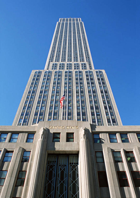 无人,高楼大厦,竖图,室外,白天,仰视,旅游,度假,标志建筑,城市,大厦,地标,建筑,摩天大楼,纽约,美国,阴影,光线,影子,曼哈顿,娱乐,建设,蓝色,蓝天,天空,阳光,天,享受,休闲,旅游胜地,放松,晴朗,北美,北美洲,美洲,帝国大厦,纽约州,万里无云,帝国之州,帝国州,北亚美利加洲,亚美利加洲,帝国州大厦,晴空,晴空万里,彩图,低角度拍摄,大楼,高层建筑,高楼,摩天楼,曼哈顿岛