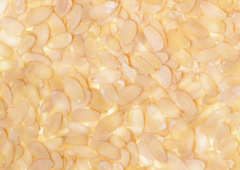 无人,横图,俯视,室内,特写,白天,杏仁,一堆,许多,堆叠,堆积,很多,摄影,影棚,堆,横截面,剖面,截面,截面图形,杏子,杏梅仁,杏核仁,木落子,苦杏仁,彩图,高角度拍摄,影棚拍摄,拍摄