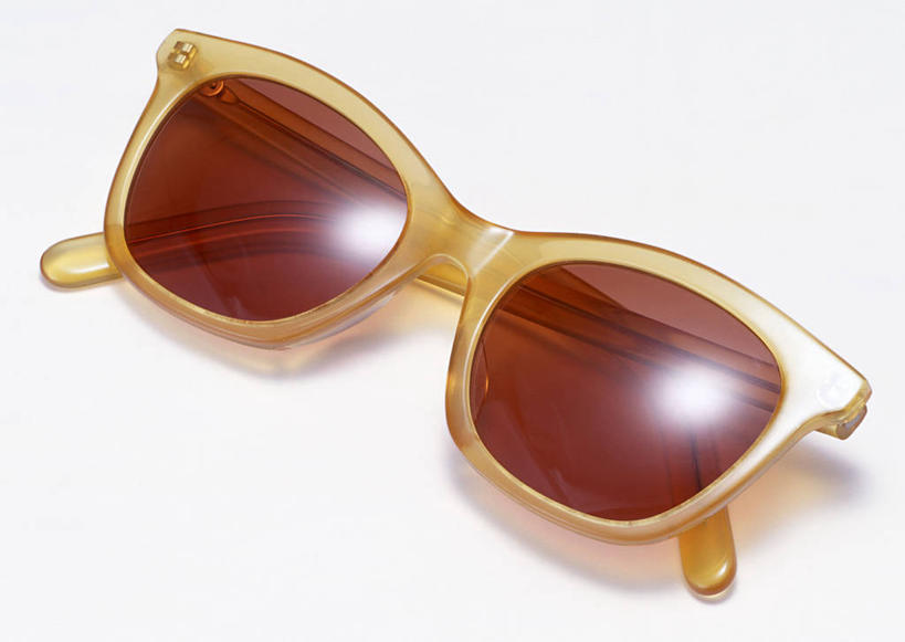 无人,横图,俯视,室内,特写,白天,白色背景,静物,一副,阴影,反射,墨镜,眼镜,影子,太阳镜,太阳眼镜,遮阳镜,摄影,影棚,彩图,高角度拍摄,影棚拍摄,拍摄