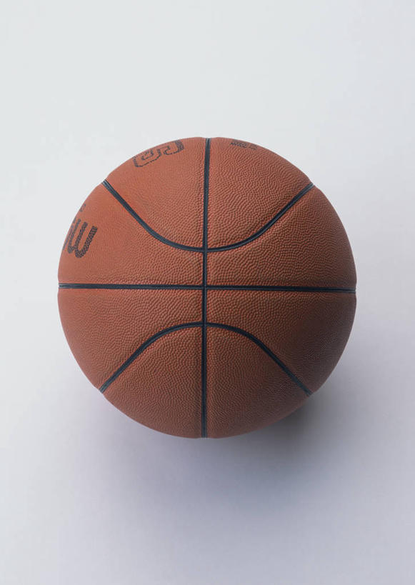 无人,竖图,俯视,室内,特写,白天,白色背景,篮球,静物,阴影,反射,影子,篮球装备,运动器械,一个,橙色,健身器械,摄影,影棚,单个,健身器材,篮球运动,彩图,高角度拍摄,影棚拍摄,拍摄,运动器材