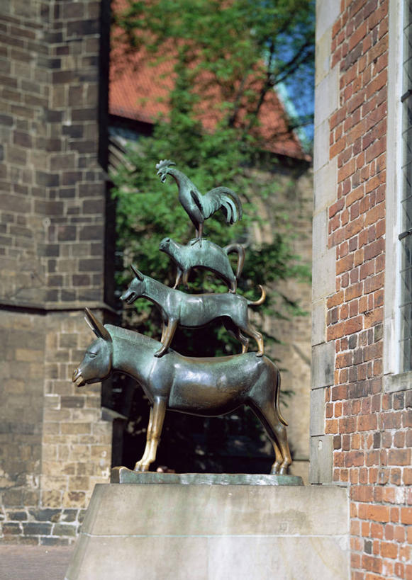 无人,家,竖图,室外,白天,正面,度假,建材,美景,城市风光,城市,建筑,雕塑,德国,欧洲,一堆,阴影,堆叠,堆积,艺术,装饰,光线,材料,雕刻,雕像,影子,砖,砖块,房屋,墙,屋子,景观,云,云朵,云彩,娱乐,楼房,墙壁,墙面,住宅,蓝色,白云,蓝天,天空,阳光,动物,工艺品,天,享受,休闲,砖头,家畜,景色,放松,建造,牲畜,晴朗,纪念,堆,美术,西欧,主题,驴,陈列,德意志联邦共和国,功能,美学,驴子,不莱梅,石料,晴空,彩图,房子,砌墙砖