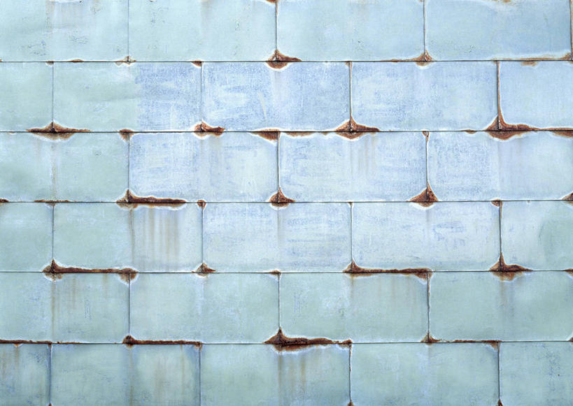 无人,横图,室外,特写,白天,正面,建材,建筑,静物,生锈,钢材,纹路,金属,材料,纹理,墙,墙壁,墙面,蓝色,建造,镀锌钢板,钢板,腐蚀,侵蚀,镀锌,肌理,腐化,锈迹斑斑,彩图,镀锌板,防腐