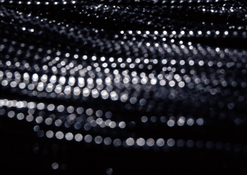 无人,横图,室内,特写,白天,正面,抽象,纯洁,数码,科技,阴影,黑色背景,光线,网络,影子,银色,高光,几何,计算机图形,合成,夸张,信仰,刺眼,耀眼,虚幻,电脑合成图,数码合成图,合成图,高贵,深奥,雅致,刺目,扎眼,空幻,彩图