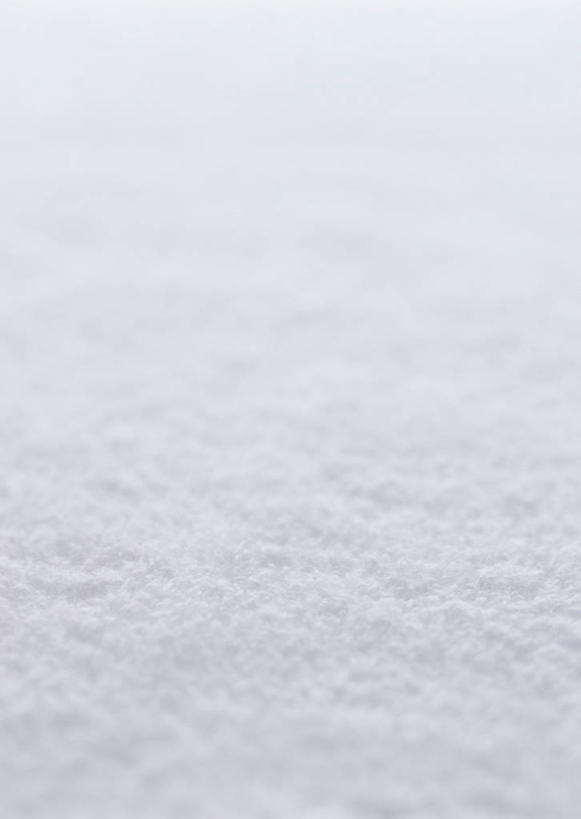 无人,竖图,室内,特写,白天,正面,静物,一块,纺织物,白色,毛巾,清洁,保暖,卫生,透气,纯真,防水,洁净,光明,恬静,中间色,朴素,清白,储水,耐磨,吸水,彩图