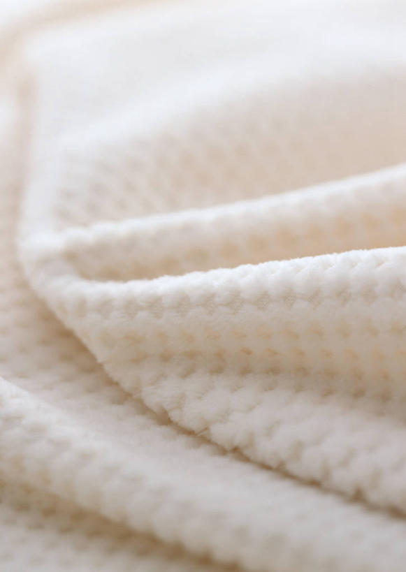 无人,竖图,俯视,室内,特写,白天,静物,一块,花纹,条纹,褶皱,纹路,纺织物,图案,纹理,布纹,毛巾,清洁,米色,保暖,透气,防水,肌理,储水,耐磨,吸水,彩图,高角度拍摄