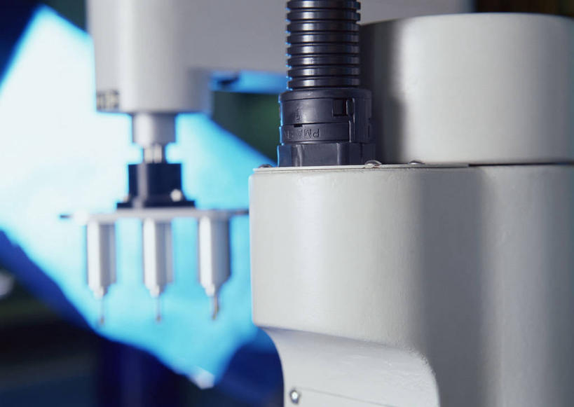 无人,工厂,横图,室内,特写,白天,正面,车间,机器,流水线,静物,金属制品,朦胧,模糊,金属,彩图,制造厂