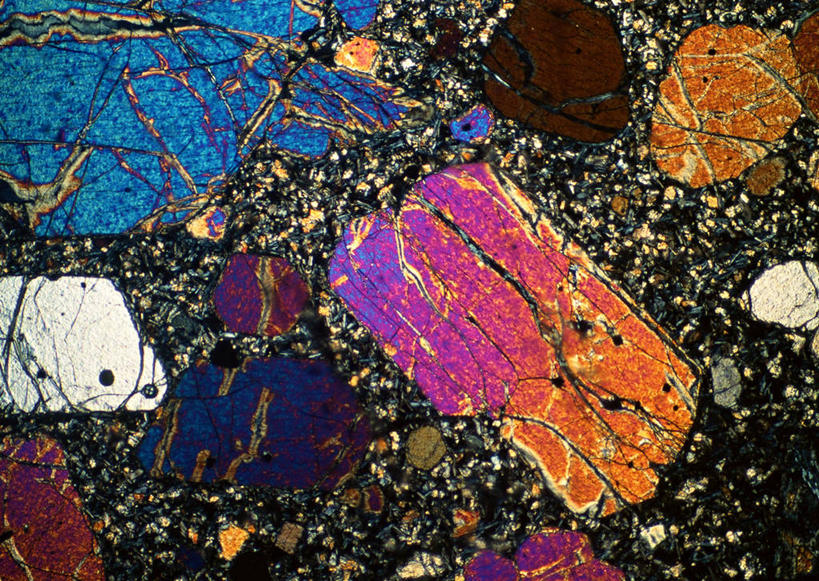 无人,横图,俯视,彩色,室内,特写,白天,仪器,石头,许多,检查,反射,分析,科学,结晶,石子,显微镜,水晶,很多,观察,清晰,探索,放大,观看,五颜六色,仔细,色彩斑斓,透镜,凸透镜,聚焦,关注,五彩缤纷,光学,清楚,五彩斑斓,五光十色,显微图片,石块,岩石,彩图,高角度拍摄,橄榄石