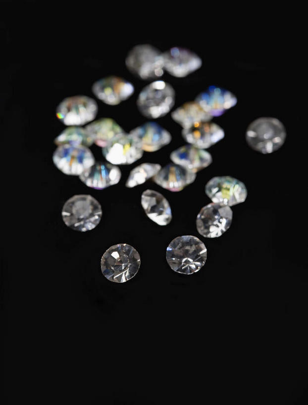 无人,竖图,俯视,室内,特写,白天,爱情,奢侈,静物,珠宝,许多,阴影,黑色背景,反射,矿石,影子,很多,钻石,摄影,影棚,金刚石,昂贵,坚硬,贵重,宝石,坚定,信念,约定,宝贵,彩图,高角度拍摄,影棚拍摄,拍摄