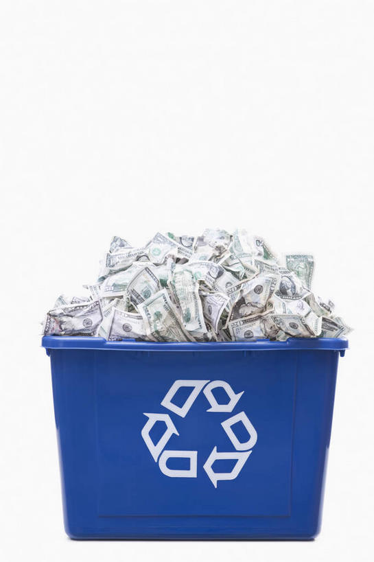 无人,竖图,室内,特写,白天,白色背景,正面,钱,美元,静物,一堆,许多,阴影,堆叠,堆积,环保,反射,钱币,影子,垃圾桶,美金,一个,蓝色,容器,钞票,金融,纸币,摄影,影棚,能源,经济,单个,储藏,堆,废纸,垃圾箱,回收,资源,储存,美圆,流通,纸钞,贸易,利用,低碳,循环,持续,货币,现金,彩图,影棚拍摄,拍摄,贮存