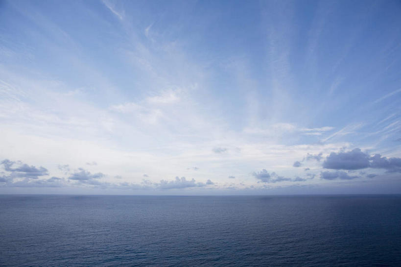 无人,横图,室外,白天,正面,旅游,度假,美景,沙滩,阴影,光线,沙子,影子,海岸,景观,水平线,云,云朵,辽阔,海平线,沙地,云彩,娱乐,蓝色,白云,蓝天,天空,阳光,自然,天,享受,休闲,广阔,景色,放松,晴朗,一望无际,自然风光,美洲,亚美利加洲,无边无际,一马平川,加勒比,加勒比国家联盟,海滩,晴空,彩图,水天相接,水天一线