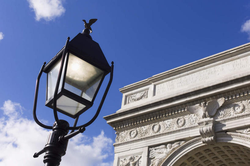 无人,公园,横图,室外,白天,仰视,度假,美景,城市风光,城市,路灯,照明,雕塑,美国,艺术,装饰,雕刻,雕像,景观,云,云朵,灯光,云彩,娱乐,灯,蓝色,白云,蓝天,天空,工艺品,天,享受,休闲,景色,放松,晴朗,纪念,照亮,美术,北美,北美洲,照明设备,主题,美洲,陈列,俄勒冈州,波特兰,俄勒冈,功能,美学,北亚美利加洲,亚美利加洲,落日之州,水獭之州,海狸州,波特兰市,砵仑,玫瑰之城,晴空,彩图,低角度拍摄