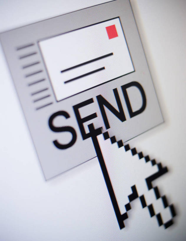 无人,竖图,室内,特写,白天,正面,显示器,传递,信息,英文,标志,屏幕,文字,邮件,字符,字母,联系,方向,标识,显示屏,箭头,联络,邮递,通信,信件,英文字母,一份,指向,光标,游标,邮政,输出设备,簇,彩图