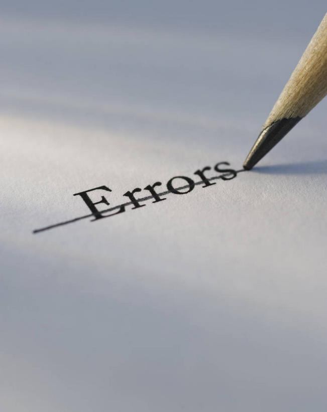 无人,竖图,俯视,室内,特写,白天,白色背景,拒绝,桌面,桌子,静物,阴影,反射,英文,笔,标志,文字,影子,字符,字母,办公用品,标识,文具,铅笔,学习用品,摄影,影棚,英文字母,文具用品,一支,彩图,高角度拍摄,影棚拍摄,拍摄