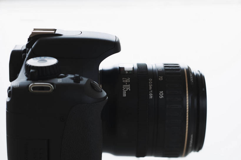无人,横图,室内,特写,白天,白色背景,正面,静物,相机,一个,拍照,黑色,数码相机,单反,摄影,影棚,单个,单反相机,照相机,彩图,影棚拍摄,拍摄,照相