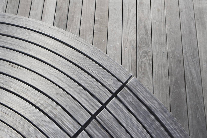 无人,横图,俯视,室外,特写,白天,地板,椅子,曲折,弯曲,木制,木椅,地面,木地板,木制品,蜿蜒,彩图,高角度拍摄