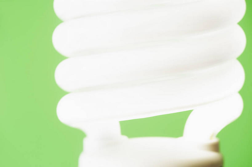 无人,横图,室内,特写,白天,正面,节能,静物,照明,绿色背景,阴影,环保,光线,灯泡,螺旋,影子,灯光,灯,节能灯,一个,灯具,摄影,影棚,能源,单个,照亮,低碳,照明工具,荧光灯,螺旋管节能灯,螺旋状,彩图,影棚拍摄,螺旋形,螺旋形状,螺旋型,拍摄