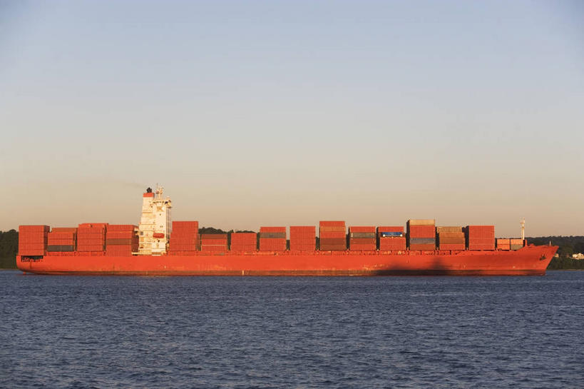 无人,横图,室外,白天,正面,海浪,海洋,日落,船,纽约,美国,一排,许多,阴影,整齐,光线,影子,浪花,晚霞,霞光,落日,集装箱,很多,货柜,排列,红色,阳光,海水,黄昏,箱子,交通工具,彩霞,运输,堆,北美,北美洲,队列,载具,美洲,货船,海景,物流,纽约州,帝国之州,帝国州,北亚美利加洲,亚美利加洲,夕照,薄暮,斯塔滕岛,史坦登岛,大海,风浪,海,海水的波动,近岸浪,涌浪,夕阳,彩图,傍晚,商船,斜阳