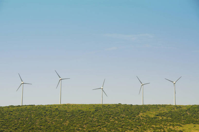 无人,横图,室外,白天,正面,旅游,度假,农业,风能,风力发电机,草地,草坪,美景,植物,风车,土耳其,亚洲,五个,一排,许多,阴影,环保,整齐,电力,光线,影子,景观,云,云朵,云彩,娱乐,设备,草,排列,蓝色,绿色,白云,蓝天,天空,阳光,自然,天,享受,休闲,发电,机械,景色,放松,工业,能源,晴朗,资源,风力机,队列,自然风光,西亚,利用,低碳,首府,伊兹密尔,伊兹密尔省,风力发电,风力涡轮机,晴空,彩图,土耳其共和国