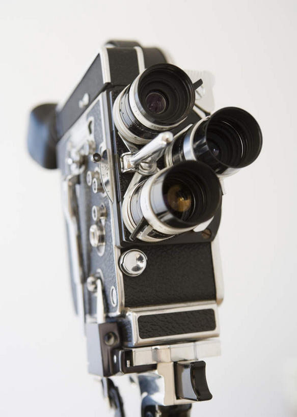 无人,竖图,照片,室内,特写,白天,白色背景,仰视,静物,相机,一个,拍照,摄影,影棚,单个,底片,胶片,相片,照相机,彩图,低角度拍摄,影棚拍摄,拍摄,照相,传统相机,胶片相机,胶卷