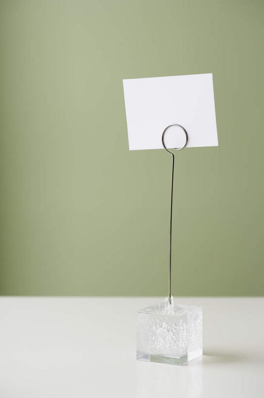 无人,竖图,室内,特写,白天,正面,桌面,桌子,静物,木制,标签,一个,木制品,摄影,影棚,单个,菜单叉,传票叉,单插,单据叉,单据插,票叉,票插,票据叉,纸插,彩图,影棚拍摄,拍摄