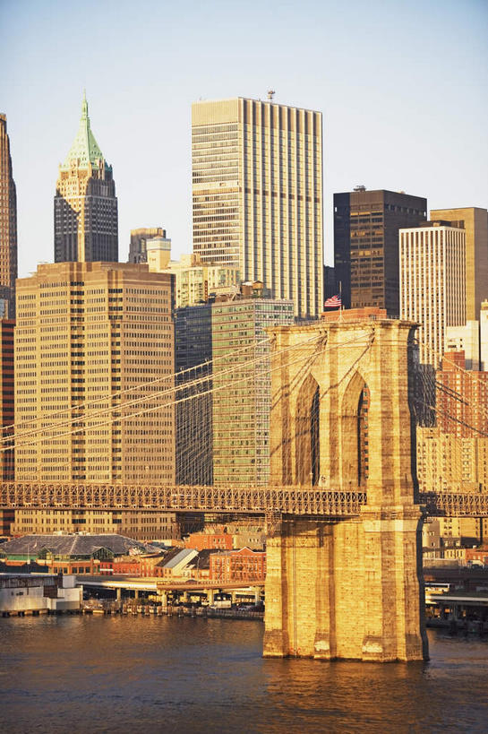 无人,高楼大厦,竖图,室外,白天,正面,度假,河流,美景,水,城市风光,标志建筑,城市,大桥,大厦,地标,建筑,摩天大楼,桥梁,纽约,美国,河水,景观,水流,布鲁克林大桥,建筑群,桥,曼哈顿,娱乐,建设,蓝色,蓝天,天空,天,享受,休闲,钢索,景色,放松,吊桥,晴朗,北美,北美洲,美洲,纽约州,万里无云,布鲁克林桥,帝国之州,帝国州,北亚美利加洲,亚美利加洲,石桥墩,晴空,晴空万里,彩图,大楼,高层建筑,高楼,摩天楼,曼哈顿岛