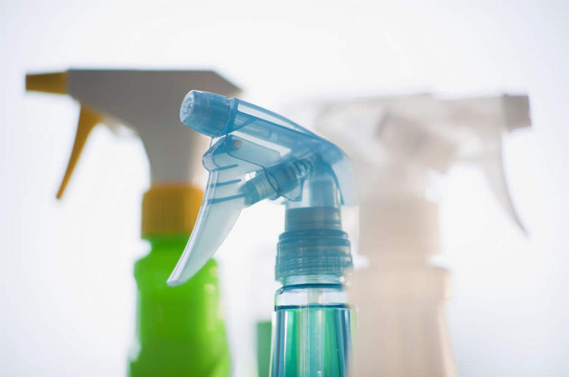 无人,横图,室内,特写,白天,白色背景,正面,静物,阴影,环保,朦胧,模糊,反射,工具,影子,干净,瓶子,塑料制品,塑料瓶,摄影,影棚,卫生,去污,洗涤用具,洗涤,彩图,影棚拍摄,拍摄