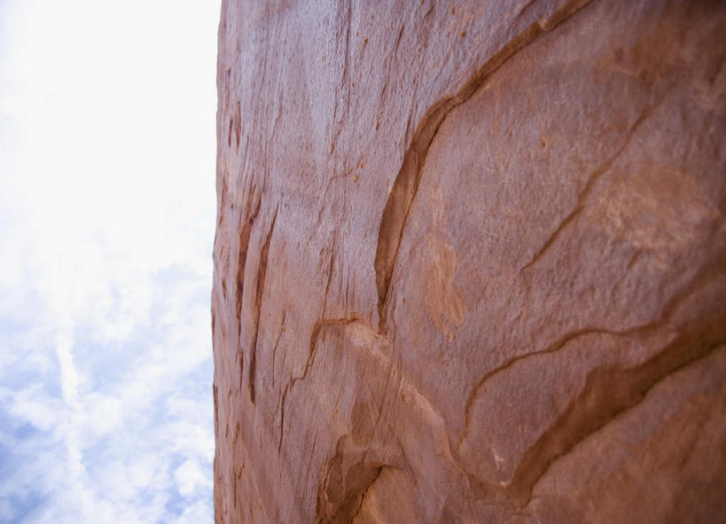 无人,公园,横图,室外,白天,正面,旅游,度假,石头,美景,沙漠,美国,石子,景观,悬崖,娱乐,自然,享受,休闲,景色,放松,北美,北美洲,国家公园,犹他州,自然风光,美洲,拱门国家公园,拱石国家公园,北亚美利加洲,亚美利加洲,犹他,蜂窝之州,蜂房州,绝壁,大漠,砂漠,石块,岩石,彩图