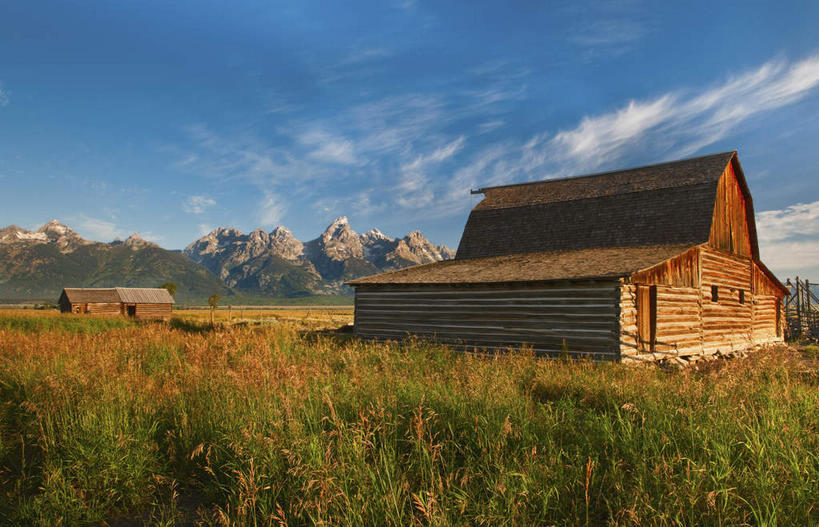 无人,公园,家,木屋,横图,室外,白天,正面,旅游,度假,草地,草坪,石头,美景,山,雪,雪山,植物,大雪,美国,阴影,光线,石子,影子,冰,积雪,景观,山峰,雪景,云,云朵,冬季,冬天,山峦,云彩,娱乐,住宅,草,蓝色,绿色,白云,蓝天,天空,阳光,自然,天,享受,休闲,景色,放松,寒冷,晴朗,冰冷,北美,北美洲,国家公园,自然风光,美洲,怀俄明州,怀俄明,蛇河,大提顿国家公园,北亚美利加洲,亚美利加洲,严寒,冰凉,酷寒,凛冽,凛凛,极冷,平等之州,大蒂顿国家公园,大堤顿国家公园,大提顿公园,石块,岩石,晴空,彩图,茅舍,茅屋,棚屋,小木屋,小屋