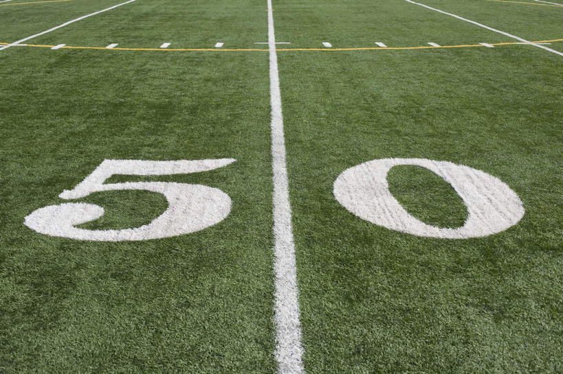 无人,体育馆,运动场,横图,俯视,室外,特写,白天,锻炼,成功,运动,合作,团队,信心,竞争,橄榄球,草地,草坪,植物,标志,数字,文字,字符,速度,标识,运动器械,体育场,队伍,草,绿色,健身器械,力量,平衡,阿拉伯数字,协调,成就,健身器材,灵敏,合伙,柔韧,运动馆,美式橄榄球,耐力,体育,美式足球,彩图,高角度拍摄,健身,运动器材