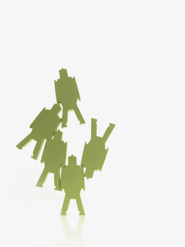 无人,站,竖图,室内,特写,白天,白色背景,正面,游戏,玩具,雕塑,五个人,一排,士兵,阴影,艺术,整齐,装饰,反射,雕刻,雕像,影子,许多人,玩,娱乐,排列,工艺品,站着,一群人,休闲,益智,摄影,影棚,活动,纪念,美术,摔倒,队列,发泄,消遣,智力,主题,陈列,跌倒,功能,美学,宣泄,兵士,男人,男性,年轻男性,玩耍,嬉戏,站立,彩图,全身,影棚拍摄,拍摄