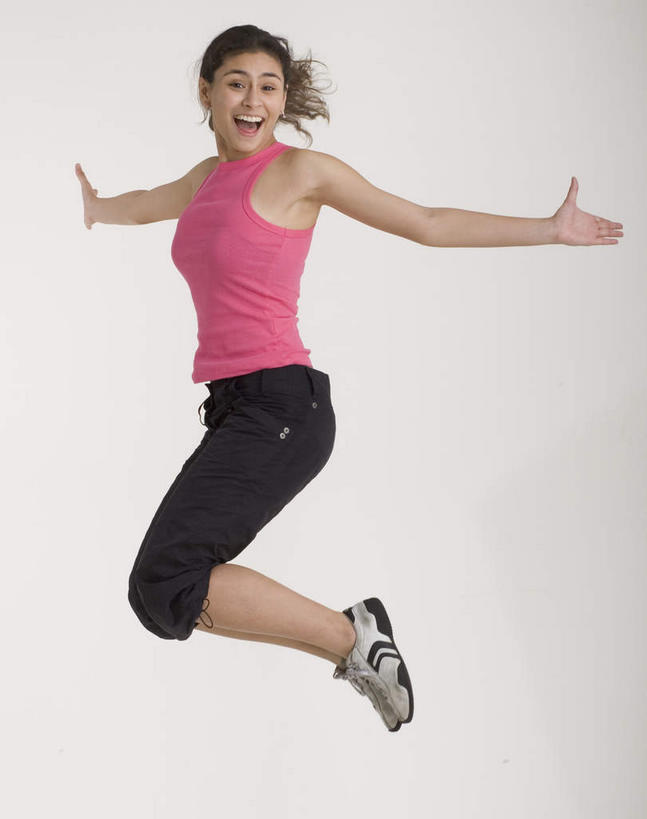 东方人,一个人,跳,闭眼,伸展双臂,竖图,室内,白天,白色背景,侧面,兴奋,亚洲,仅一个年轻女性,仅一个女性,仅一个人,服装,半空,休闲装,黄种人,衣服,粉色,黑色,休闲,休闲服,摄影,服饰,影棚,欢快,喜悦,欢腾,庆幸,年轻女性,女人,女性,亚洲人,闭眼睛,闭着眼,闭着眼睛,敞开双臂,伸开双臂,跳跃,展开双肩,张开手臂,张开双臂,彩图,全身,影棚拍摄,高兴,欢乐,开心,愉快,拍摄