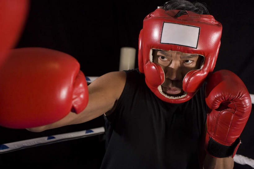 东方人,一个人,拳击手,站,横图,室内,白天,正面,锻炼,快乐,安全,比赛,运动,竞争,拳击,帽子,亚洲,仅一个男性,仅一个人,仅一个中年男性,阴影,服装,反射,头盔,影子,防护,拳击手套,注视,休闲装,黄种人,娱乐,衣服,安全帽,手套,观察,看,站着,休闲,休闲服,服饰,观看,保护,察看,擂台,体育运动,关注,保险,保全,周全,安稳,安定,防护手套,平安,体育,男人,男性,中年男性,亚洲人,拳击家,拳击运动员,站立,半身,彩图,健身