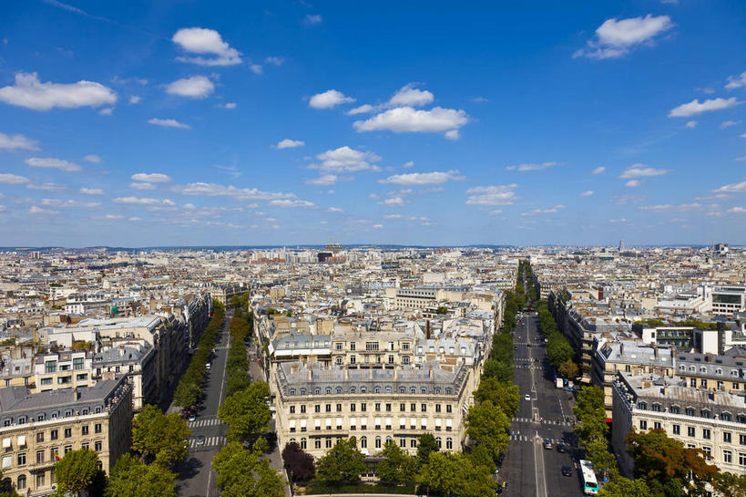 无人,家,横图,俯视,航拍,室外,白天,购物,旅游,度假,消费,美景,植物,城市风光,标志建筑,城市,道路,地标,建筑,路,公路,法国,巴黎,欧洲,阴影,光线,影子,房屋,屋子,景观,云,云朵,公寓,建筑群,交通,首都,云彩,娱乐,建设,洋房,楼房,住宅,树,树木,蓝色,绿色,白云,蓝天,天空,阳光,自然,天,享受,休闲,景色,放松,生长,晴朗,成长,西欧,鸟瞰,法兰西,香榭丽舍大道,法兰西共和国,法兰西第五共和国,法兰西岛,爱丽舍田园大街,香榭丽舍大街,法兰西岛大区,晴空,马路,彩图,高角度拍摄,房子,巴黎省,巴黎市