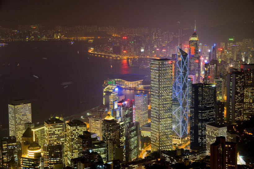 无人,家,高楼大厦,横图,俯视,航拍,彩色,室外,夜晚,度假,海浪,海洋,美景,城市风光,标志建筑,城市,大厦,地标,建筑,摩天大楼,霓虹灯,夜景,香港,中国,亚洲,阴影,光线,影子,房屋,屋子,景观,浪花,公寓,建筑群,灯光,七彩,娱乐,光源,建设,洋房,楼房,霓虹,住宅,灯,维多利亚港,中环,中银大厦,海水,享受,休闲,景色,放松,港,照明设备,鸟瞰,海景,东亚,维多利亚湾,香港岛,香港特别行政区,港澳台,中华人民共和国,氖灯,港岛,花园道,维港,中西区,大海,风浪,海,海水的波动,近岸浪,涌浪,彩图,高角度拍摄,房子,大楼,高层建筑,高楼,摩天楼