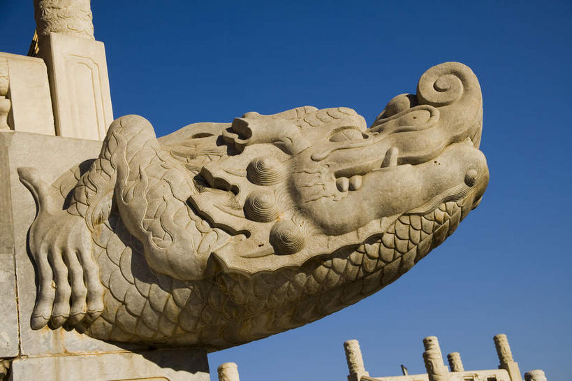 无人,栏杆,横图,室外,特写,白天,仰视,旅游,度假,名胜古迹,标志建筑,地标,建筑,雕塑,中国,亚洲,阴影,遗迹,艺术,装饰,光线,雕刻,雕像,影子,围栏,古迹,文物,娱乐,建设,古建筑,护栏,一个,蓝色,蓝天,天空,阳光,工艺品,天,享受,休闲,墓地,旅游胜地,放松,晴朗,单个,纪念,美术,坟墓,陵墓,主题,怪物,陈列,坟场,古文明,东亚,万里无云,中华人民共和国,华北地区,功能,美学,河北,河北省,冀,唐山,唐山市,晴空,晴空万里,半身,彩图,低角度拍摄,东陵,清东陵,遵化,遵化市