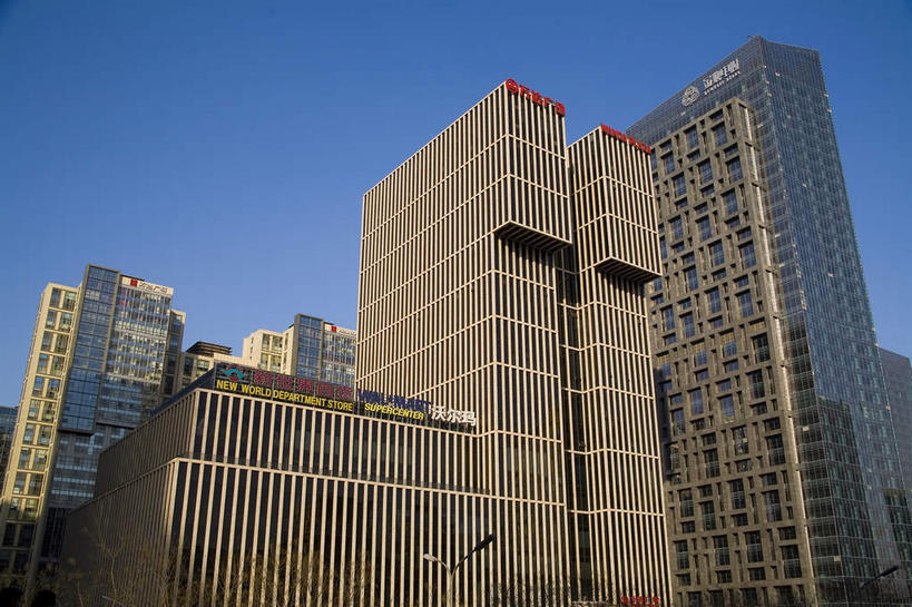 无人,高楼大厦,横图,室外,白天,仰视,度假,美景,窗户,落地窗,城市风光,城市,大厦,建筑,摩天大楼,北京,中国,亚洲,一排,许多,阴影,整齐,并列,并排,光线,影子,景观,首都,很多,娱乐,建设,玻璃窗,排列,蓝色,蓝天,天空,阳光,天,享受,休闲,景色,放松,晴朗,队列,平行,玻璃幕墙,东亚,万里无云,中华人民共和国,北京市,京,北平,华北地区,朝阳区,晴空,晴空万里,彩图,低角度拍摄,大楼,高层建筑,高楼,摩天楼,北京CBD,北京商务中心区,中国北京大北窑,北京CBD万达广场