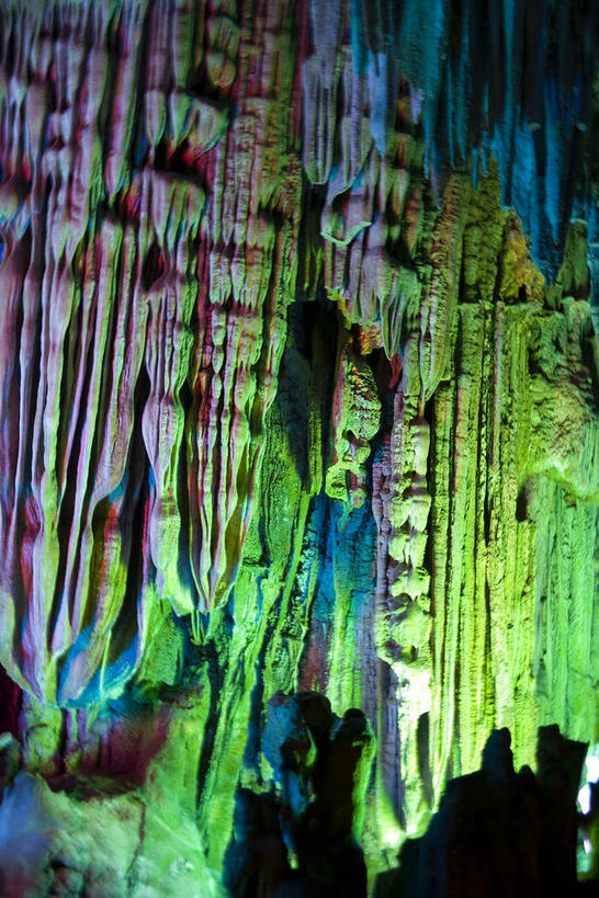 无人,竖图,室内,白天,正面,旅游,度假,石头,美景,桂林,中国,亚洲,纹路,纹理,洞,景观,娱乐,绿色,自然,享受,休闲,景色,放松,洞穴,广西,自然风光,东亚,钟乳石,穴,石钟乳,广西壮族自治区,肌理,中华人民共和国,桂林市,桂,华南地区,石块,岩石,彩图,芦笛岩