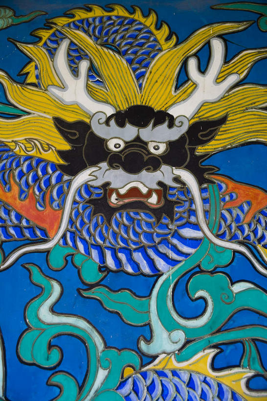 无人,寺庙,竖图,室外,特写,白天,正面,绘画,成功,静物,中国,亚洲,节日,艺术,装饰,纹路,龙,纹理,墙,燃烧,文化,壁画,墙壁,墙面,黄色,蓝色,绿色,香火,庙宇,祈祷,健康,许愿,宗教,信仰,纪念,华丽,修饰,祈求,点缀,高贵,图腾,传说,东亚,吉林,吉林省,文庙,肌理,中华人民共和国,衬托,美观,雅致,雅观,祥瑞,灵兽,权势,尊荣,东北地区,吉,平安,幸运,画画,半身,彩图,庙,寺,吉林市,昌邑区,吉林文庙