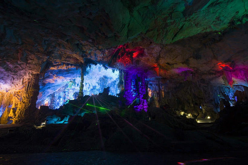 无人,横图,彩色,室内,白天,正面,旅游,度假,石头,美景,霓虹灯,桂林,中国,亚洲,阴影,光线,石子,影子,洞,景观,灯光,七彩,喀斯特,娱乐,光源,霓虹,灯,自然,享受,休闲,景色,放松,洞穴,广西,五颜六色,色彩斑斓,照明设备,自然风光,五彩缤纷,东亚,喀斯特地貌,穴,广西壮族自治区,中华人民共和国,桂林市,桂,华南地区,氖灯,五彩斑斓,石灰石,五光十色,石块,岩石,彩图,芦笛岩,岩溶,岩溶地貌