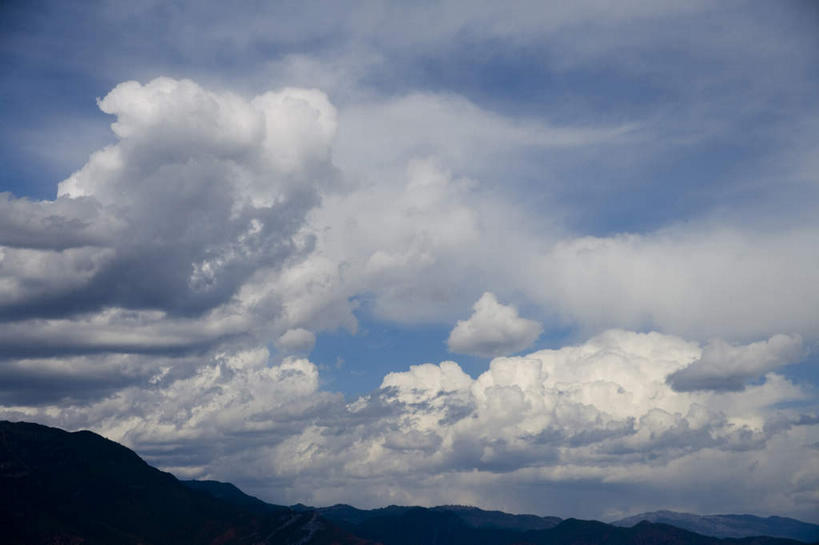无人,横图,室外,白天,正面,旅游,度假,建材,美景,植物,建筑,丽江,中国,亚洲,阴影,光线,材料,沙子,影子,景观,沙,云,云朵,云彩,娱乐,云南,树,树木,蓝色,绿色,白云,蓝天,天空,阳光,自然,天,享受,休闲,景色,放松,建造,四川省,生长,晴朗,成长,砂,矿产,自然风光,东亚,凉山彝族自治州,四川,盐源县,泸沽湖,凉山,云南省,中华人民共和国,西南地区,川,滇,丽江市,凉山州,晴空,彩图,左所海,盐源,宁蒗彝族自治县,宁蒗县,鲁窟海子,亮海