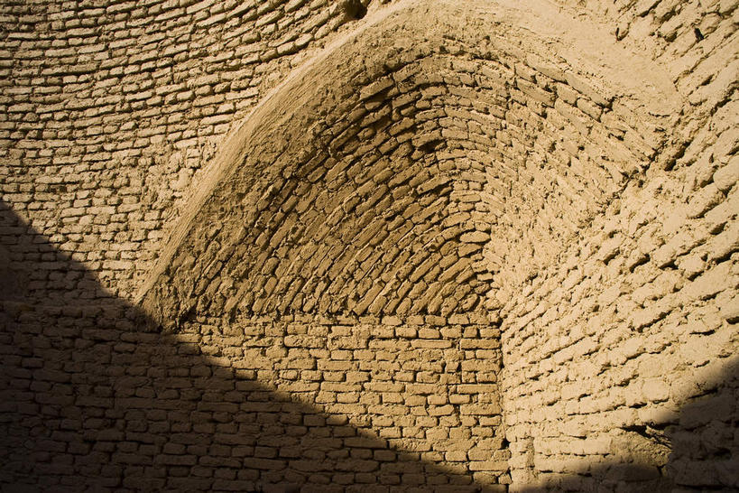 无人,横图,室外,白天,正面,旅游,度假,建材,名胜古迹,标志建筑,地标,建筑,中国,亚洲,阴影,破旧,遗迹,陈旧,光线,纹路,材料,纹理,影子,砖,砖块,墙,古迹,文物,娱乐,建设,古建筑,废墟,墙壁,墙面,阳光,享受,休闲,砖头,旅游胜地,放松,建造,残破,古文明,东亚,吐鲁番,新疆,肌理,中华人民共和国,新疆维吾尔自治区,西北地区,高昌,高昌故城,石料,彩图,砌墙砖,火洲,吐鲁番地区,新